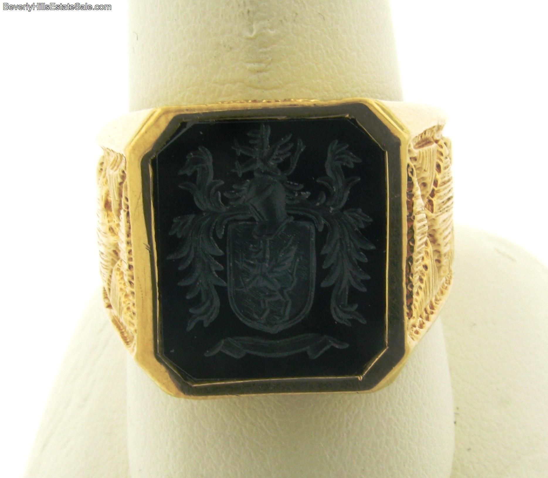 Beautiful Carved Intaglio Onyx 14k Gold Mens Ring