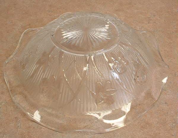 Jeannette Depression Glass Iris Herringbone Bowl 9