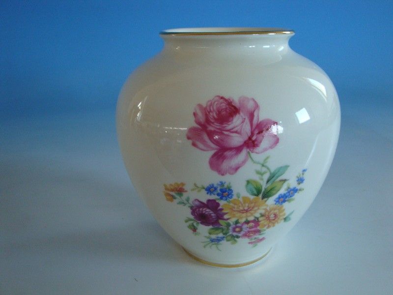 0412A1 129 Bavaria Vase Porzellan Deutsche Blume